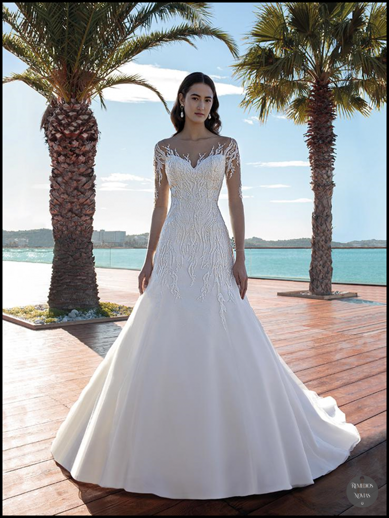 Vestido de novia cosmobella colección 2020 corte A con brillos