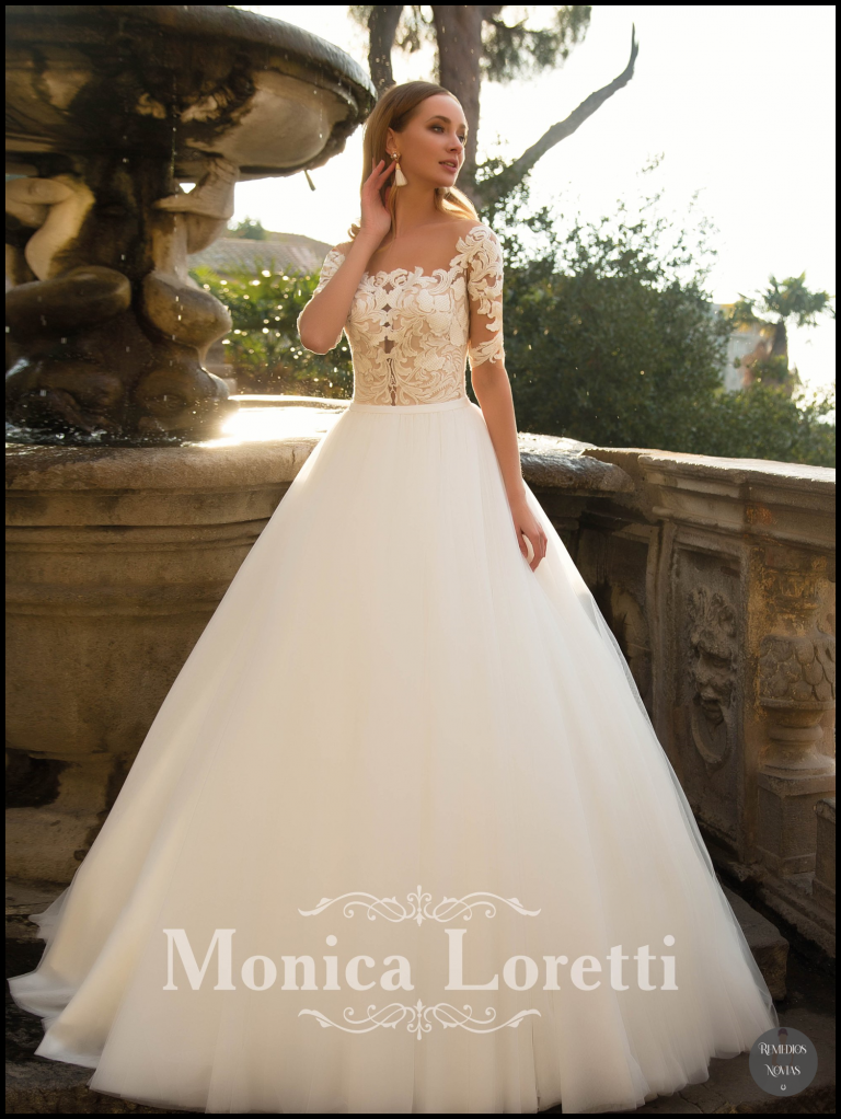 Vestido de novia en Málaga Olbia de Monica Loretti con encaje