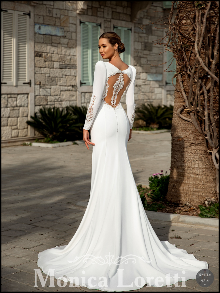 Vestido de novia Monica Loretti 2022 sirena con espalda descubierta 8197 en Málaga
