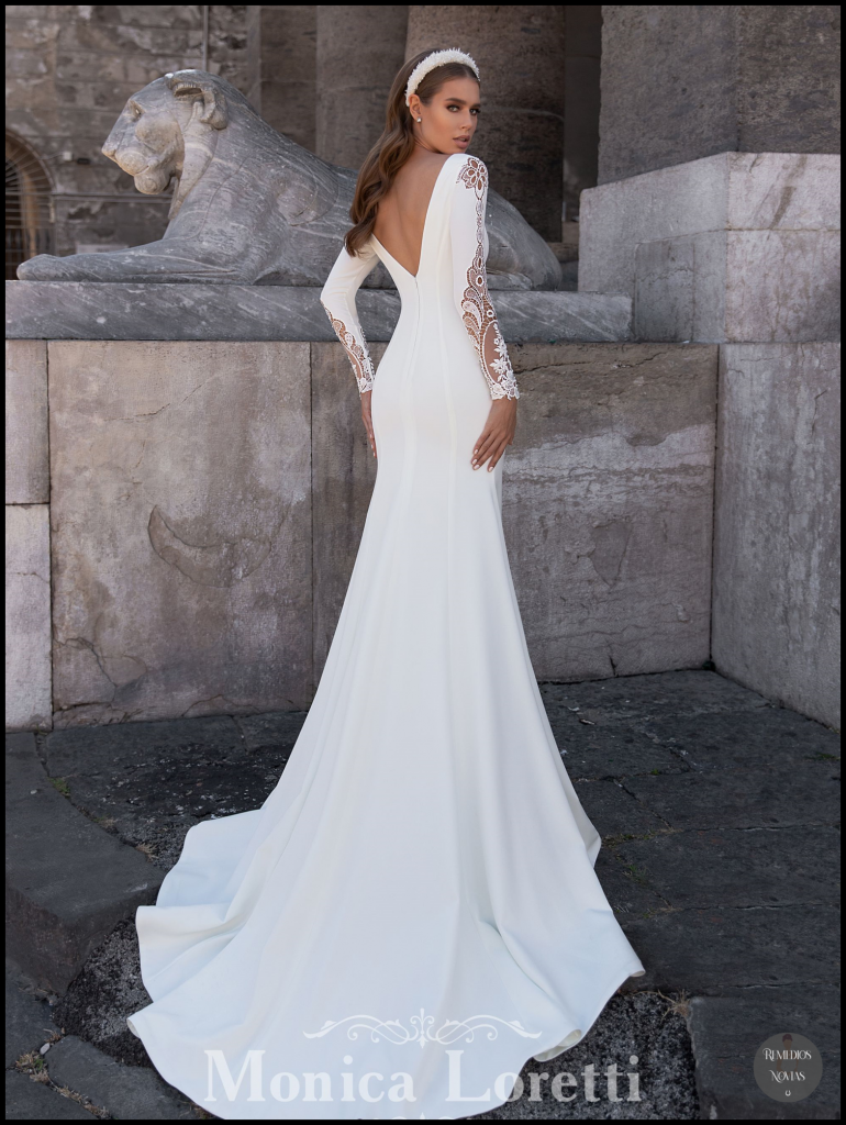 Vestido de novia Monica Loretti Málaga 8141 corte sirena impresionante con manga larga