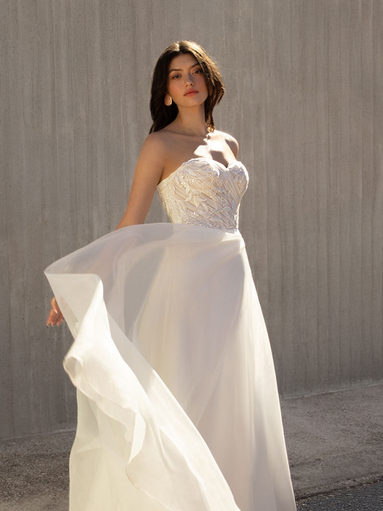 Vestido novia nueva coleccion oreasposa demetrios L1173 remedios novias malaga moda nupcial