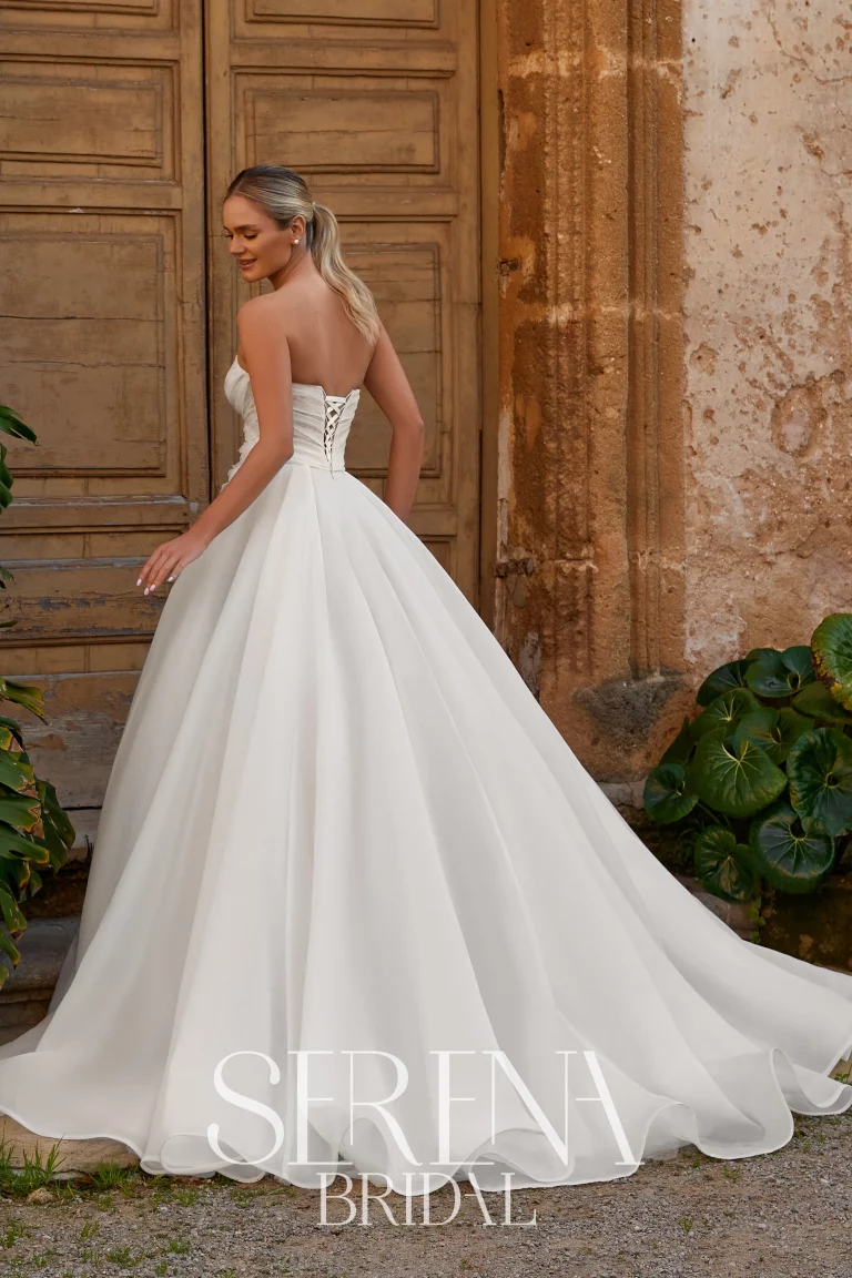 vestido de novia serena bridal serena nueva coleccion 5585 en remedios novias malaga princesa